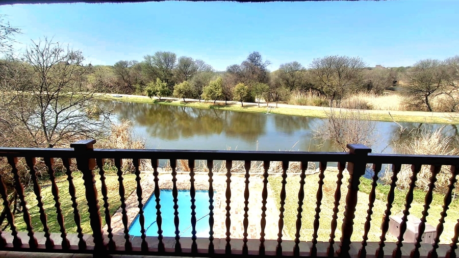 4 Bedroom Property for Sale in Boschenvaal River Front Lodges Free State